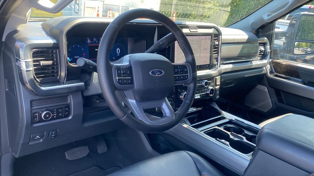 2025 Ford F-350SD Lariat