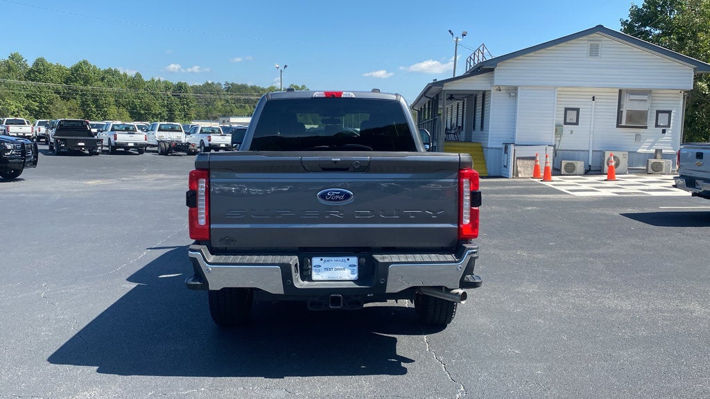 2025 Ford F-350SD Lariat