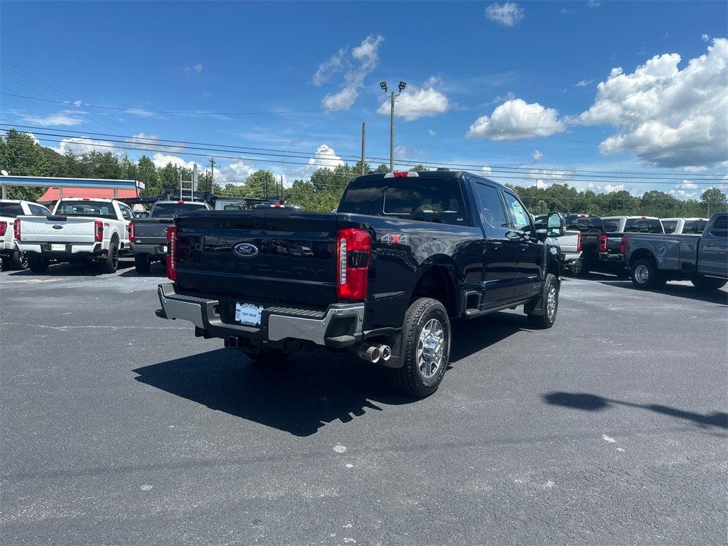 2025 Ford F-350SD Lariat