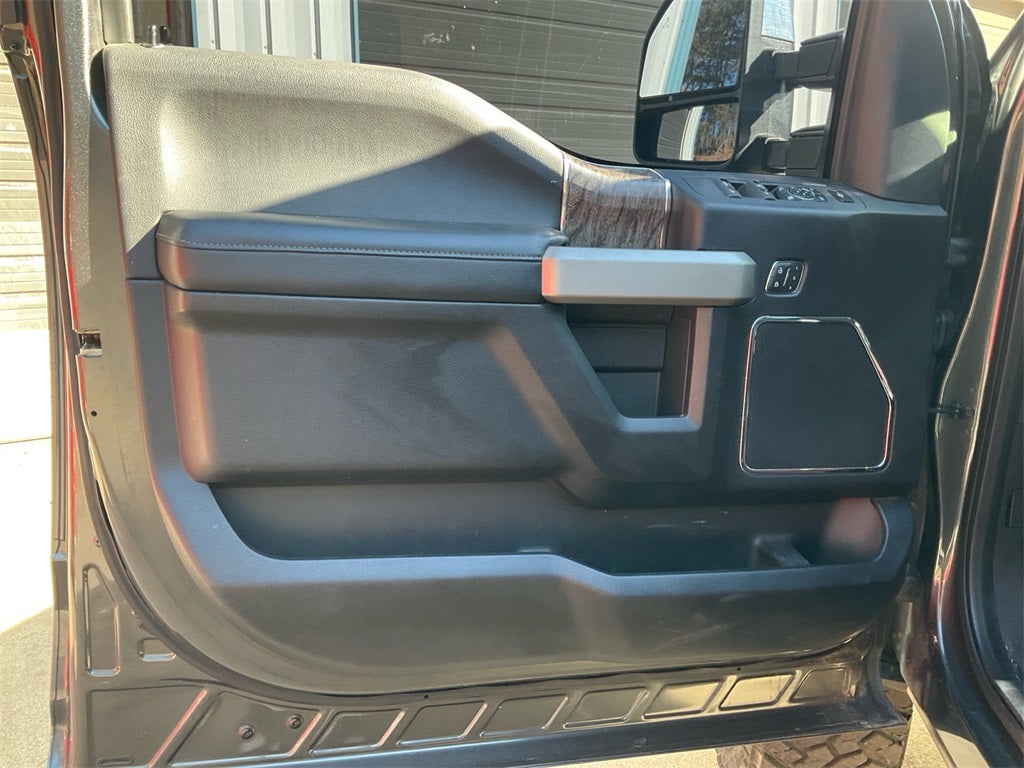 2017 Ford F-350SD Lariat