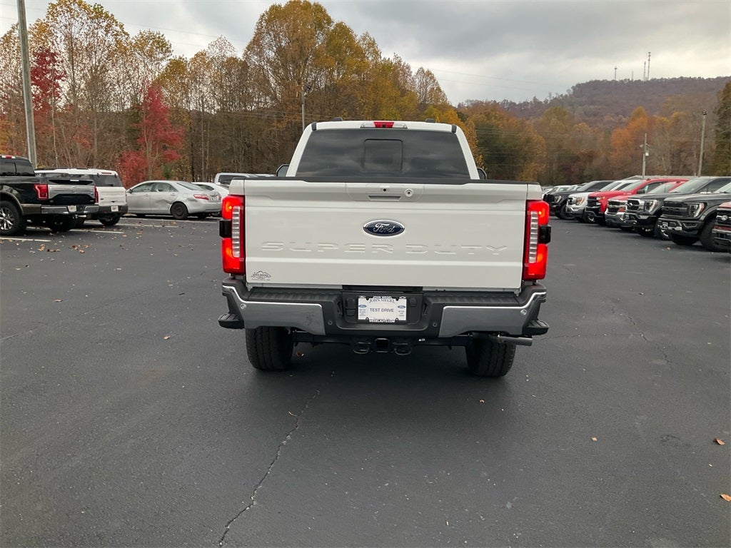 2026 Ford F-350SD Lariat
