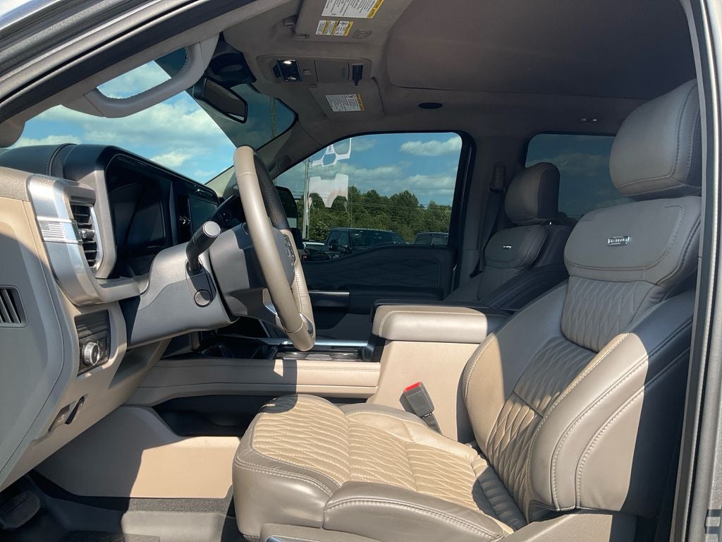2025 Ford F-350SD Platinum DRW