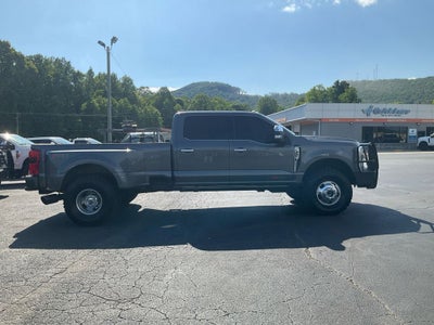 2025 Ford F-350SD Platinum DRW