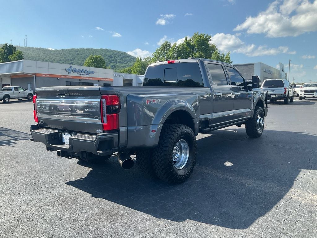 2025 Ford F-350SD Platinum DRW
