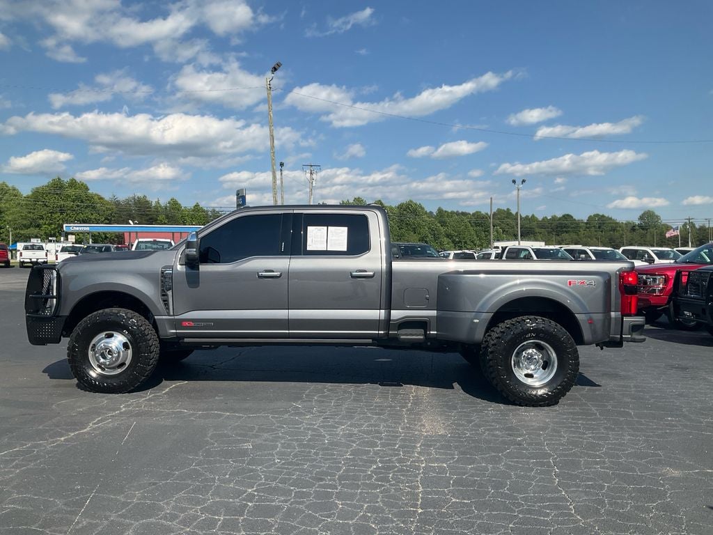 2025 Ford F-350SD Platinum DRW