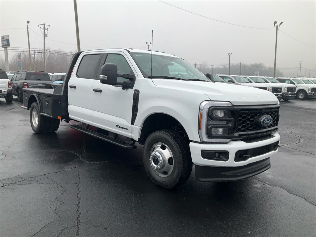 2026 Ford F-350SD XL STX DRW- Skirted Flatbed