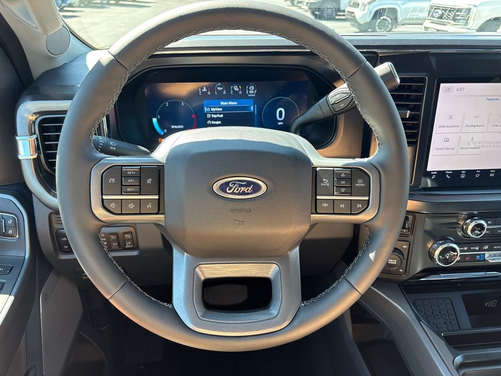 2026 Ford F-350SD Lariat DRW