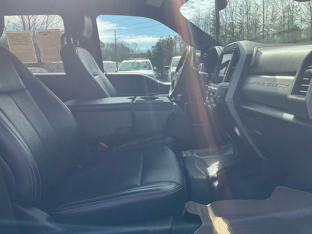 2022 Ford F-350SD Lariat DRW