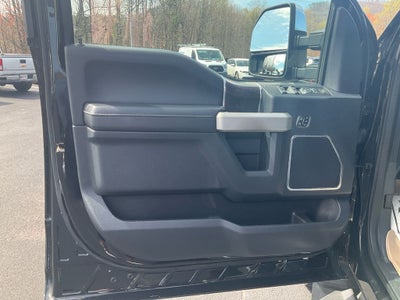 2022 Ford F-350SD Lariat DRW