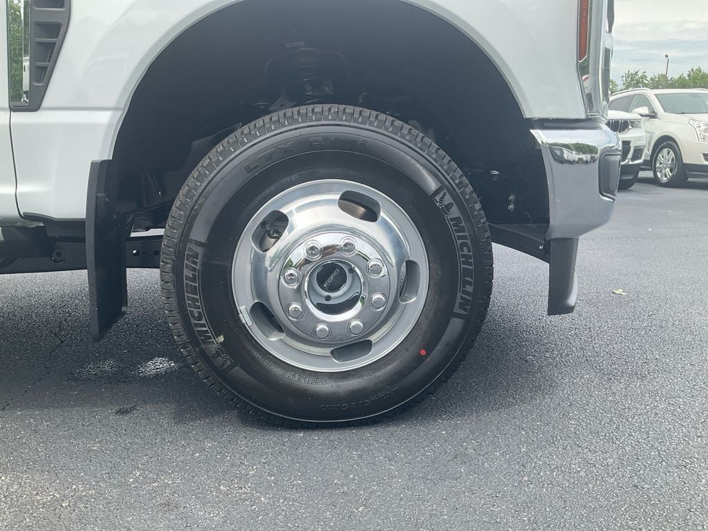 2026 Ford F-350SD Lariat DRW