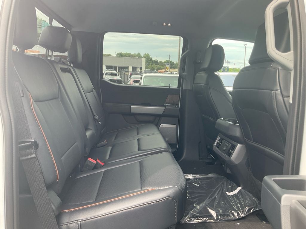 2026 Ford F-350SD Lariat DRW
