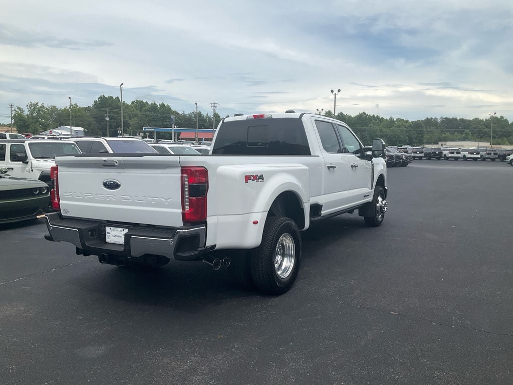 2026 Ford F-350SD Lariat DRW