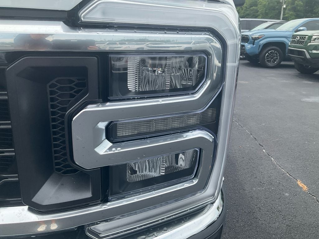 2026 Ford F-350SD Lariat DRW