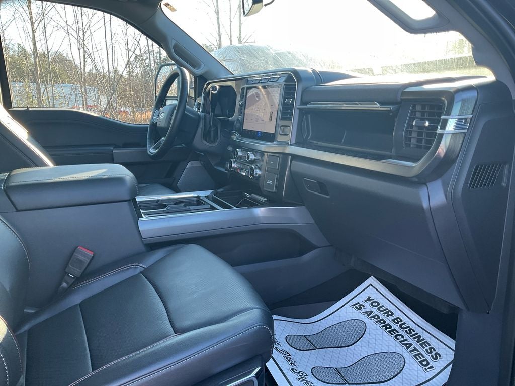 2024 Ford F-350SD Lariat DRW