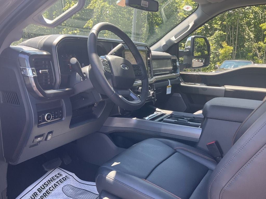 2026 Ford F-350SD Lariat DRW