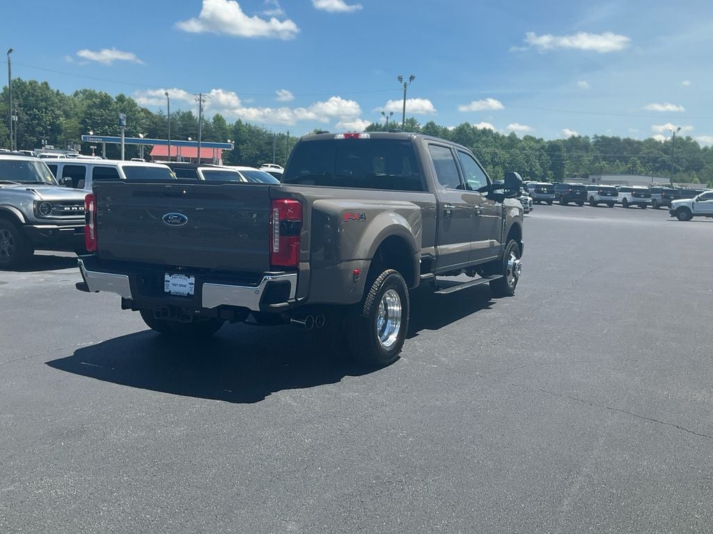 2026 Ford F-350SD Lariat DRW