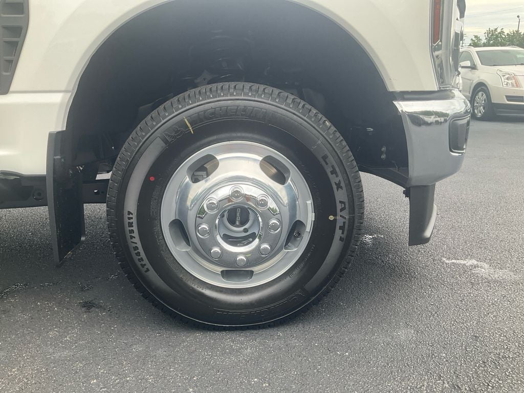 2026 Ford F-350SD Lariat DRW