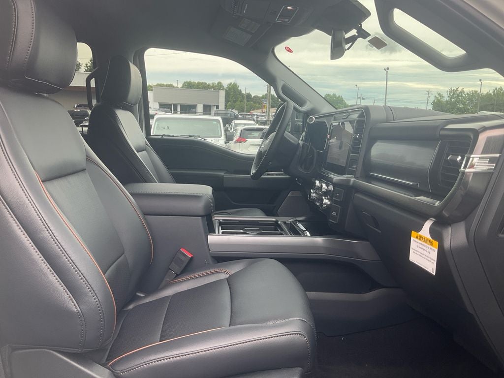 2026 Ford F-350SD Lariat DRW