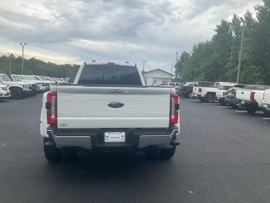 2026 Ford F-350SD Lariat DRW