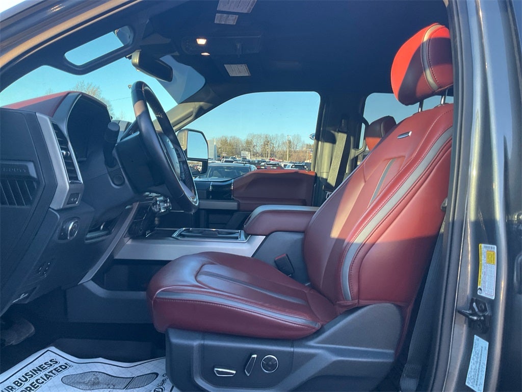 2022 Ford F-450SD Platinum DRW