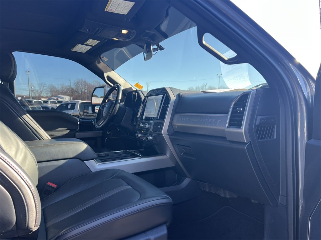 2022 Ford F-450SD Platinum DRW