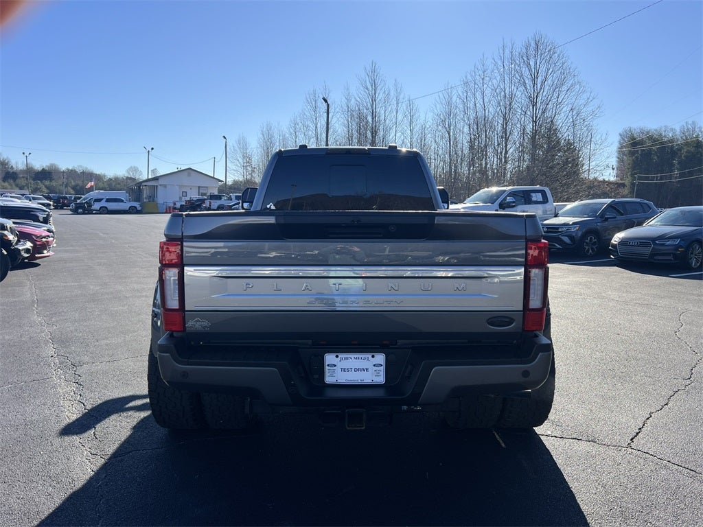 2022 Ford F-450SD Platinum DRW
