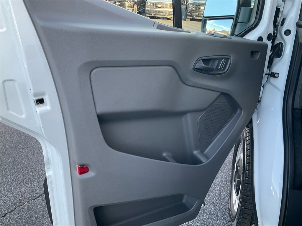 2026 Ford Transit-250 Base MID ROOF