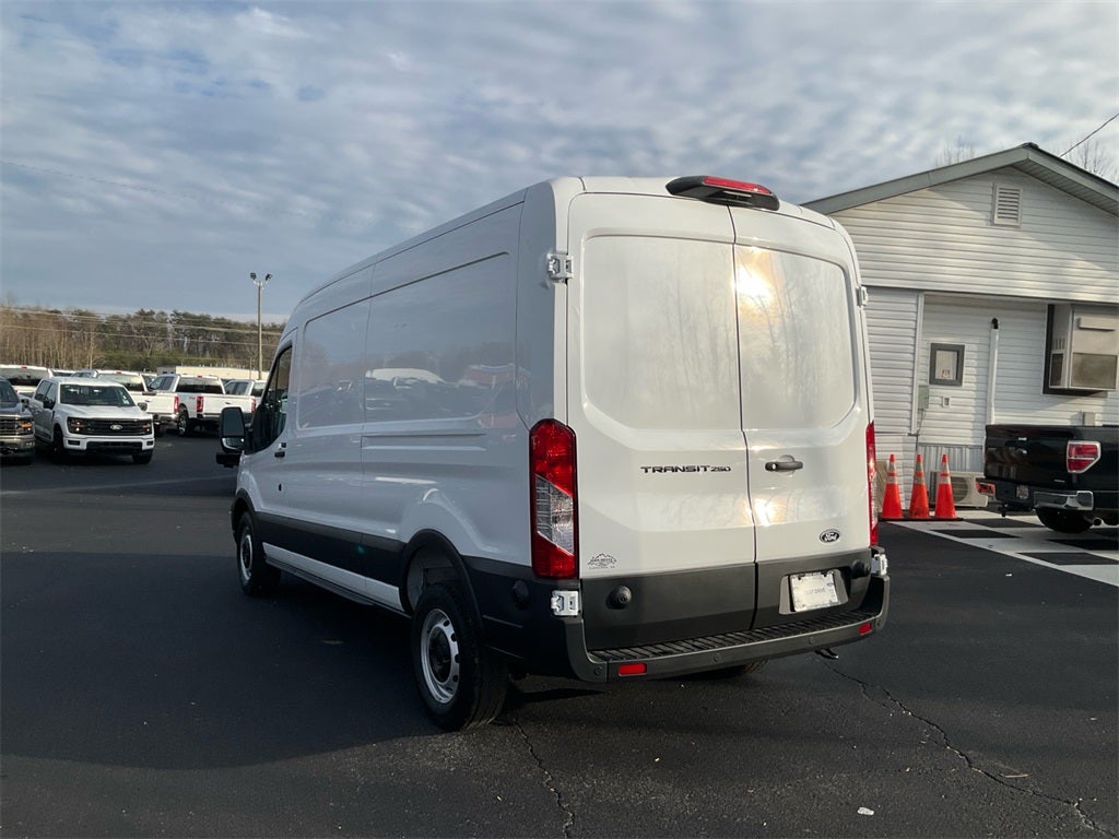 2026 Ford Transit-250 Base MID ROOF