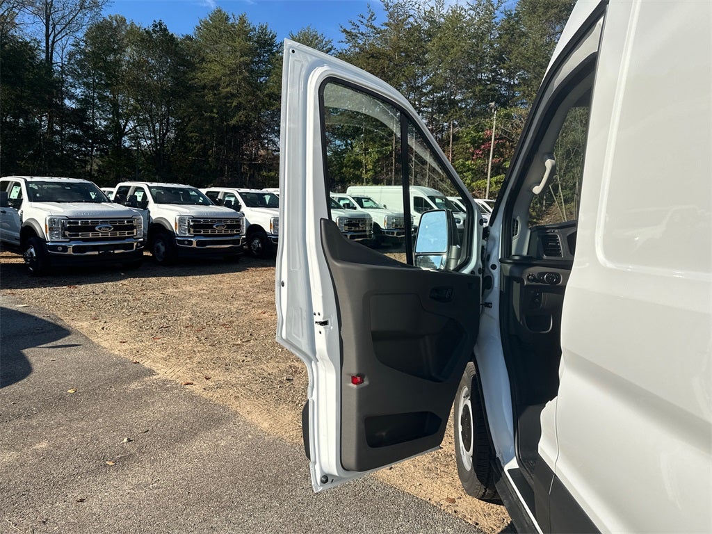 2026 Ford Transit-250 Base MID ROOF