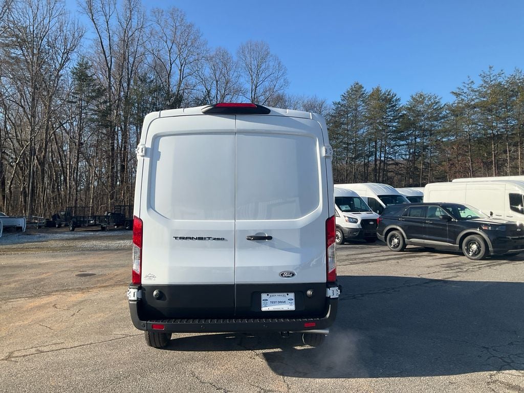 2026 Ford Transit-250 Base MID ROOF