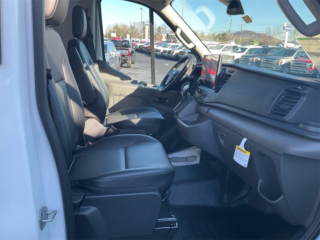 2026 Ford Transit-250 Base MID ROOF