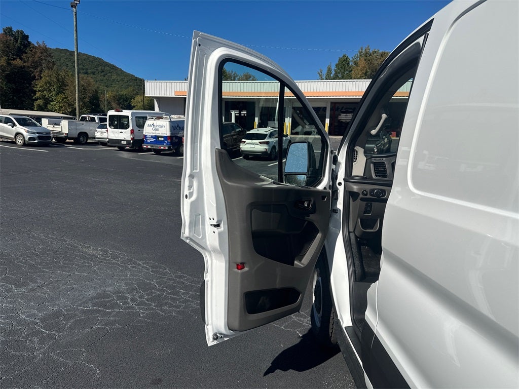 2026 Ford Transit LOW ROOF