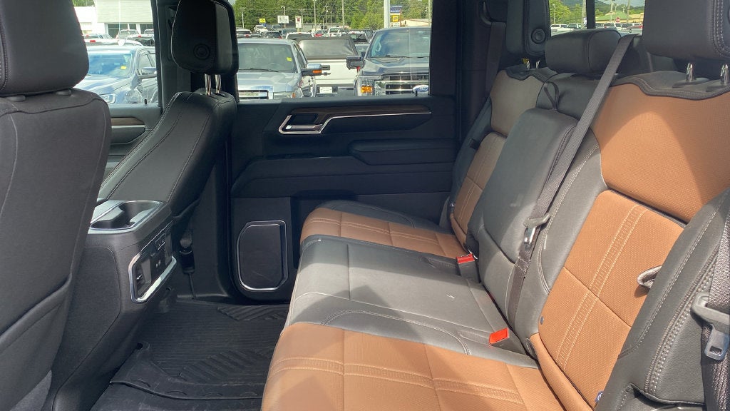 2025 Chevrolet Silverado 3500HD High Country
