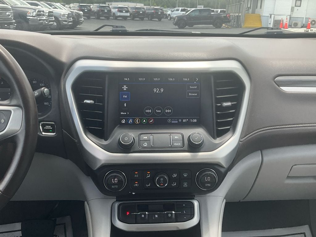 2023 GMC Acadia SLT