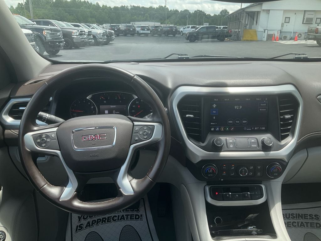 2023 GMC Acadia SLT