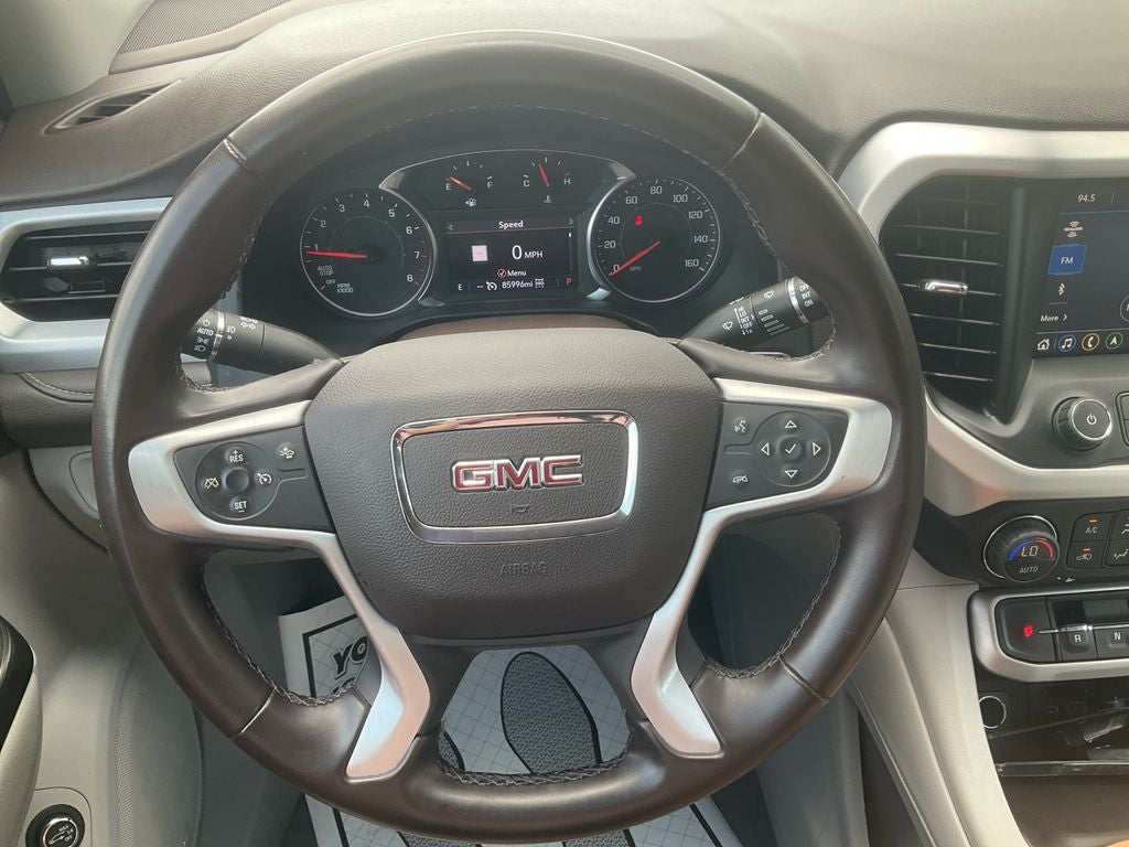 2023 GMC Acadia SLT