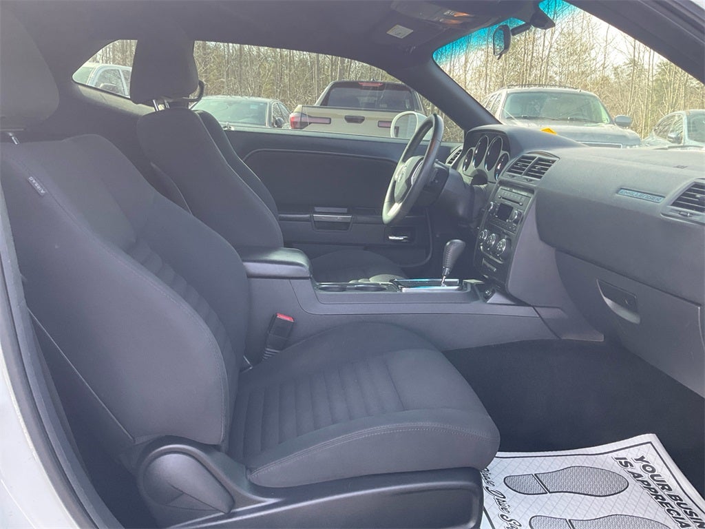 2014 Dodge Challenger SXT