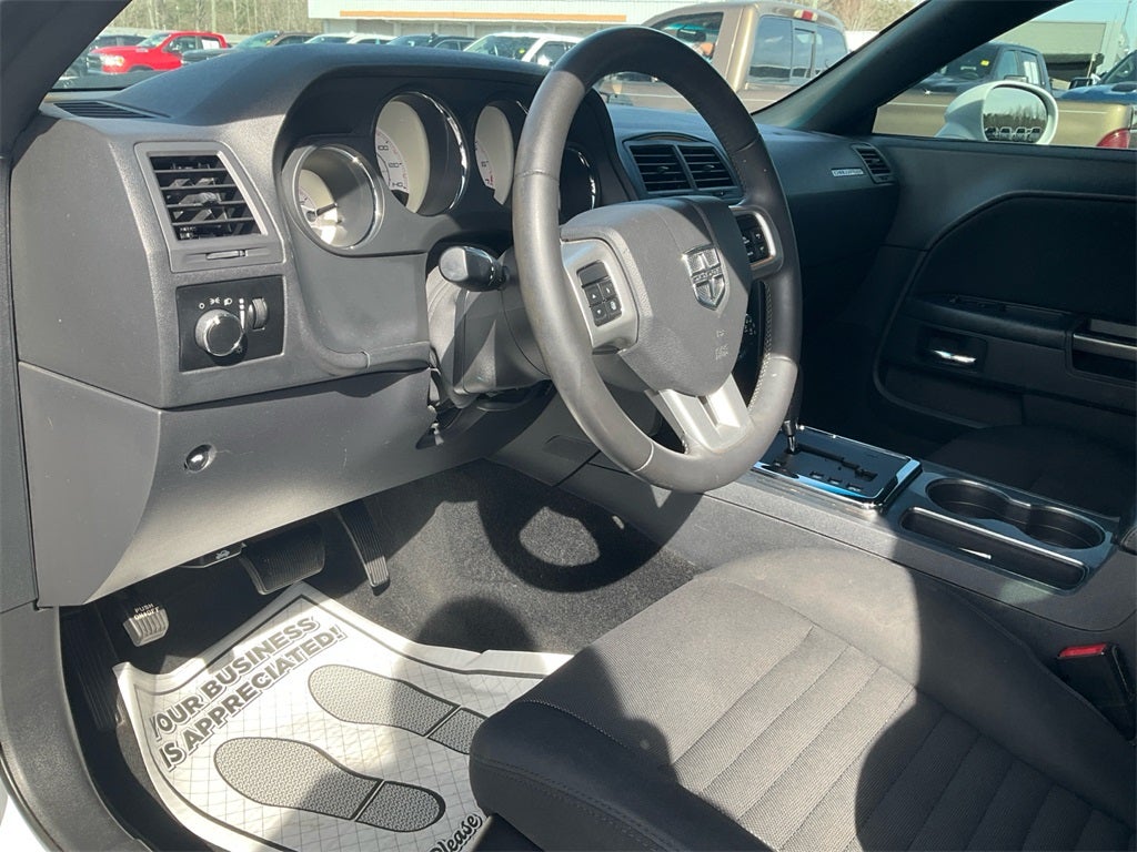 2014 Dodge Challenger SXT