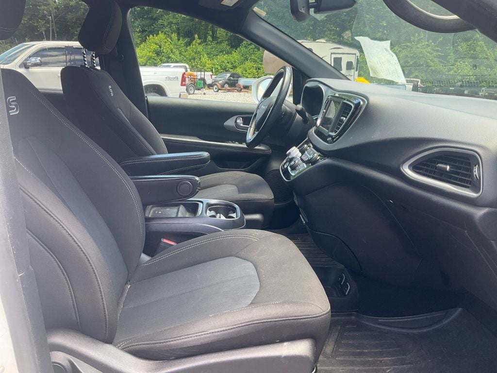 2020 Chrysler Pacifica Touring