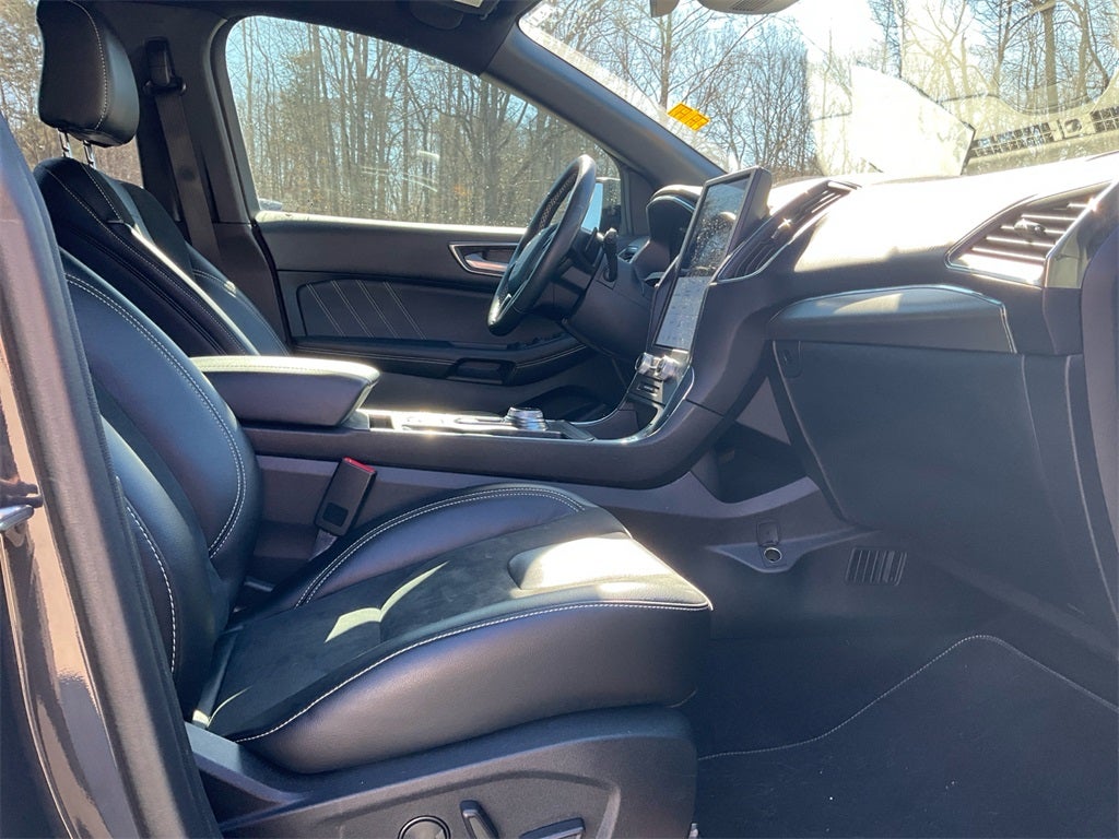 2021 Ford Edge ST