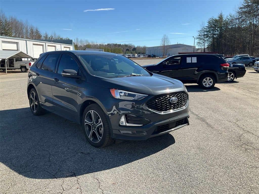 2021 Ford Edge ST