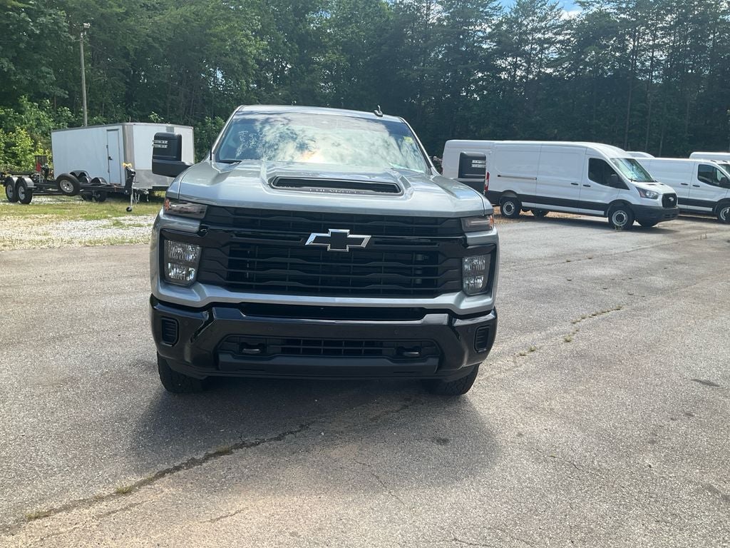 2026 Chevrolet Silverado 2500HD Custom