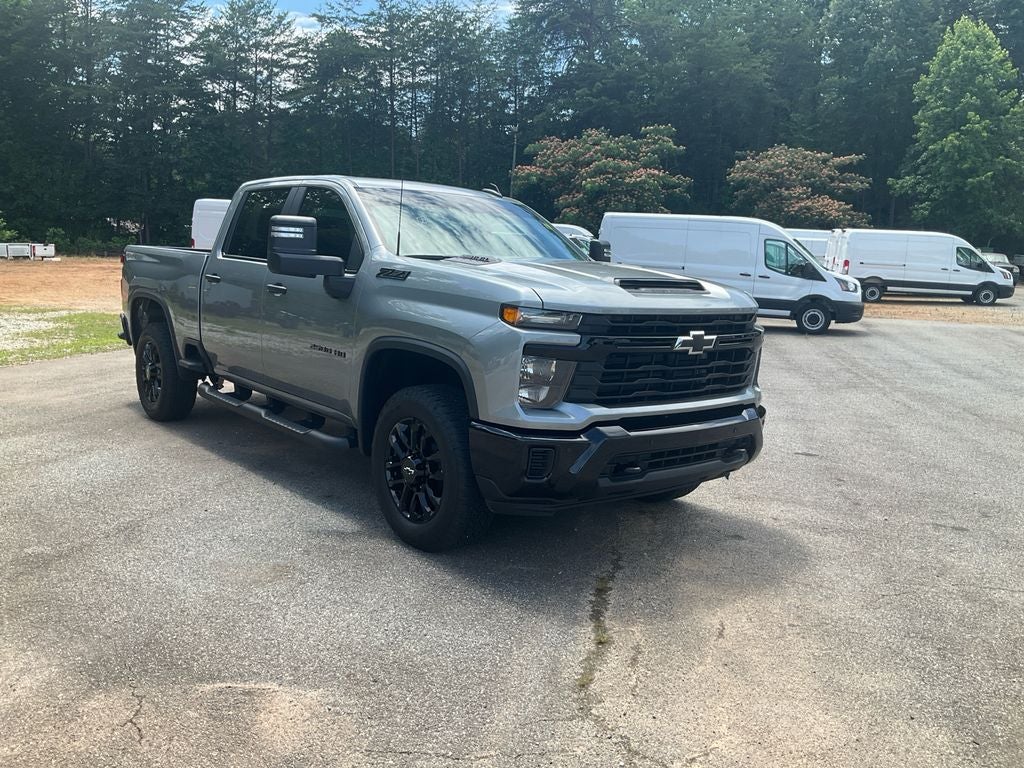 2026 Chevrolet Silverado 2500HD Custom
