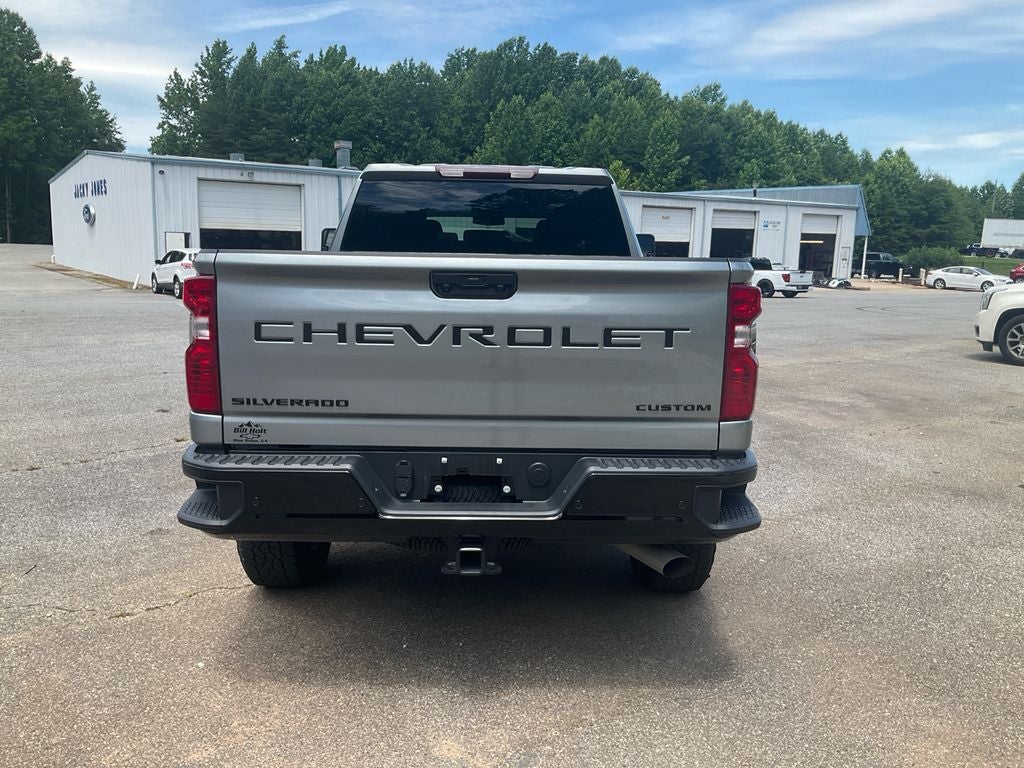 2026 Chevrolet Silverado 2500HD Custom