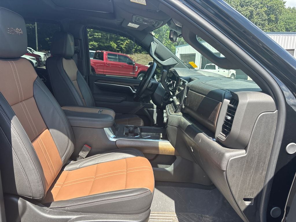 2025 Chevrolet Silverado 3500HD High Country