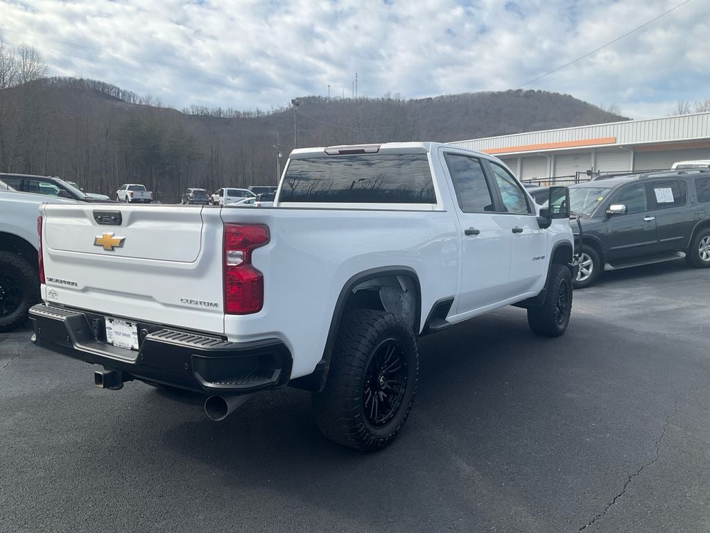 2024 Chevrolet Silverado 2500HD Custom