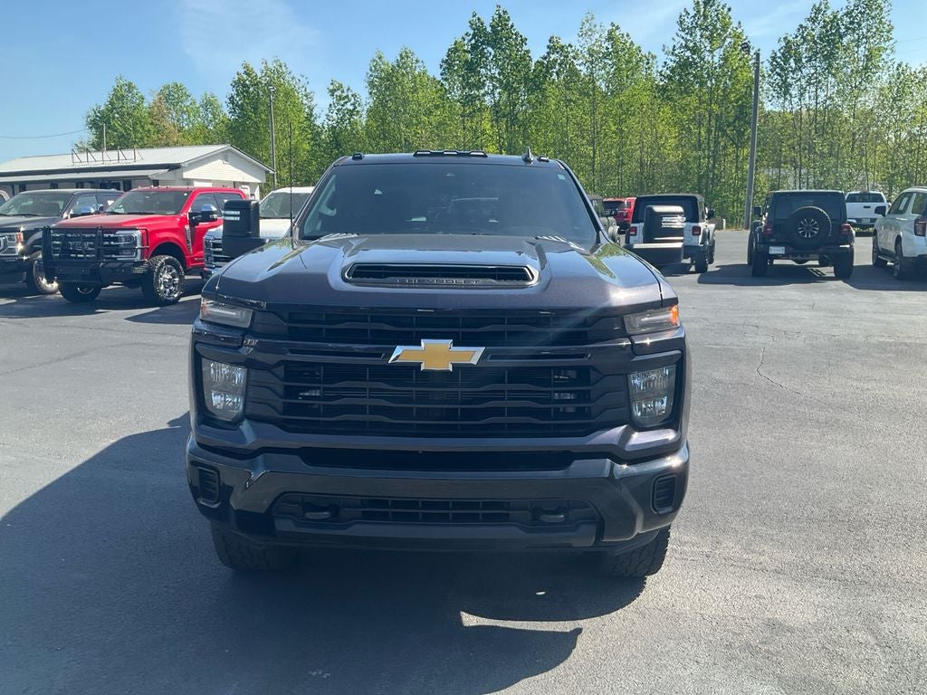 2024 Chevrolet Silverado 2500HD Custom