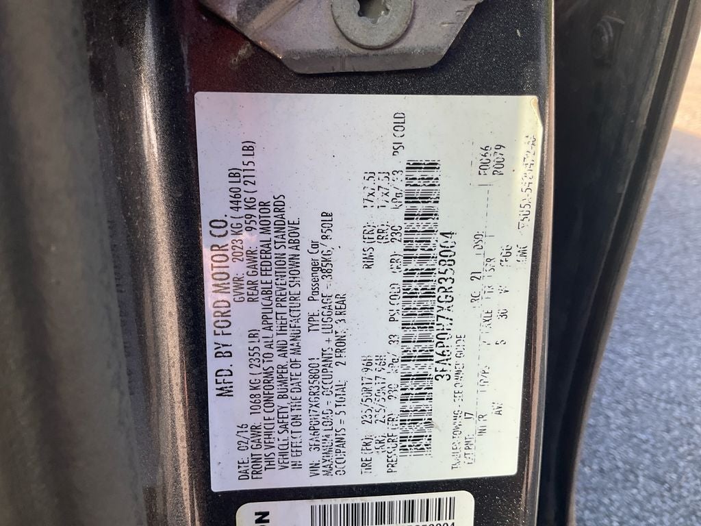 2016 Ford Fusion SE