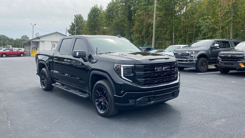 2025 GMC Sierra 1500 Elevation