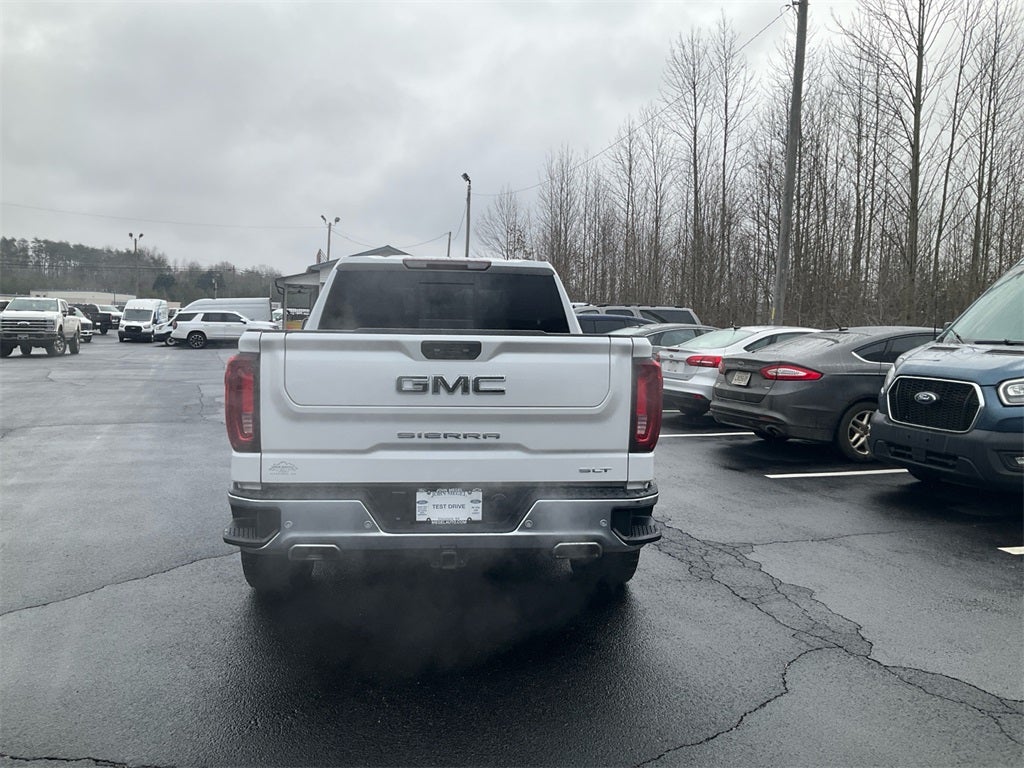 2022 GMC Sierra 1500 SLT